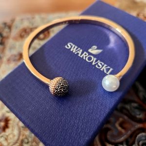 swarovski bangle bracelet